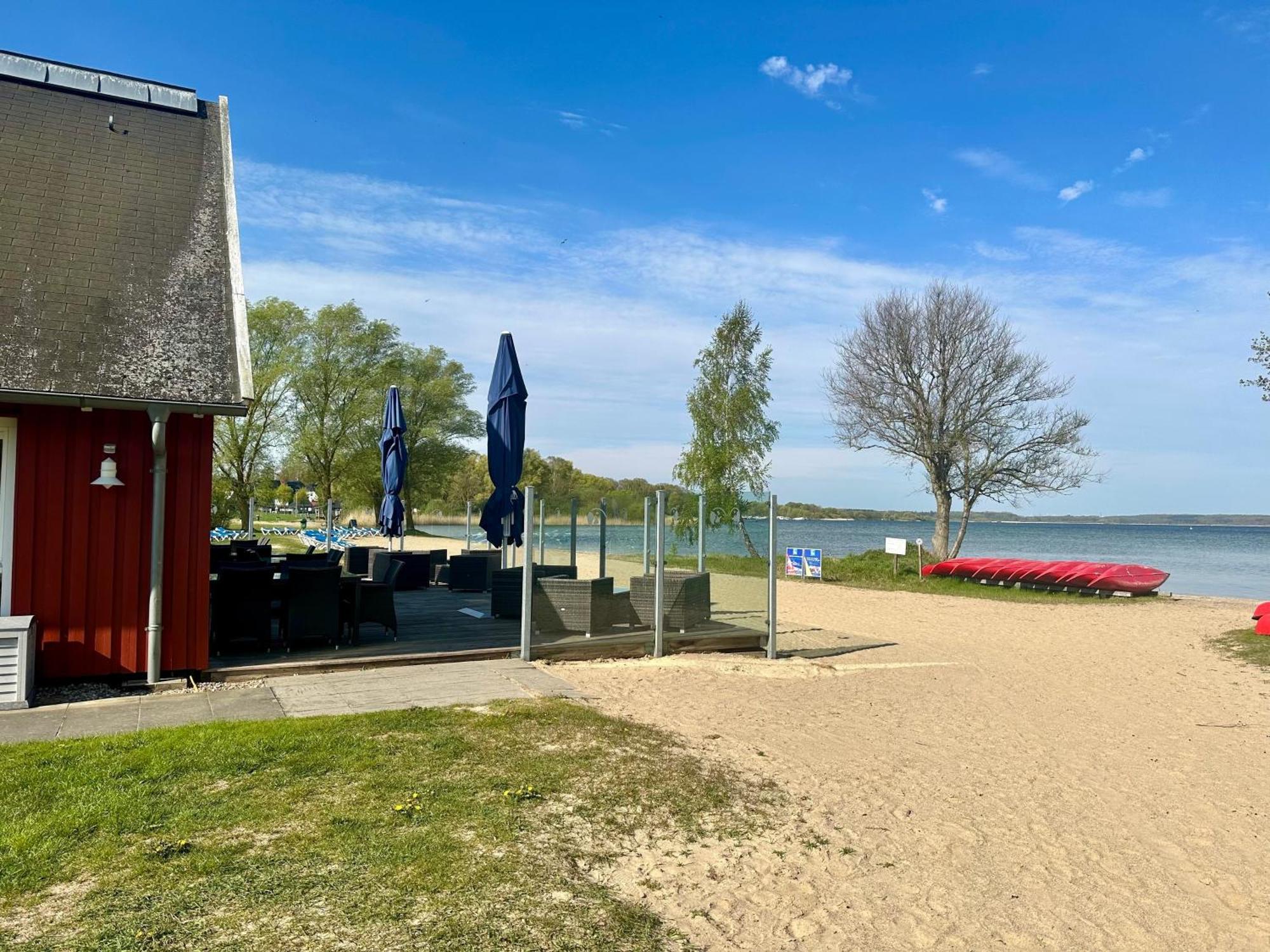 Kapitaens-Bungalow Am See Гёрен-Леббин Экстерьер фото